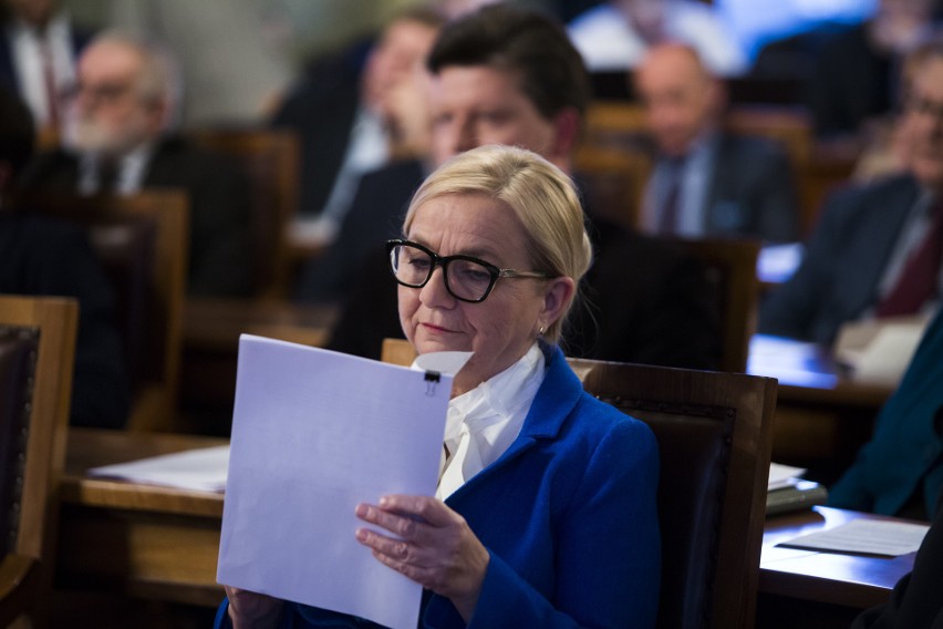 Radni chcą wyjaśnień w sprawie chaotycznej zabudowy Krakowa. Odbyła się nadzwyczajna sesja