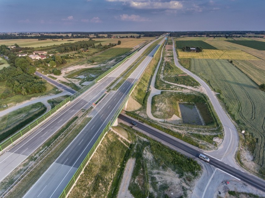 Nowy odcinek A1 otwarty.  Z Wrocławia do Warszawy w 3 godziny (MAPA, JAK JECHAĆ)