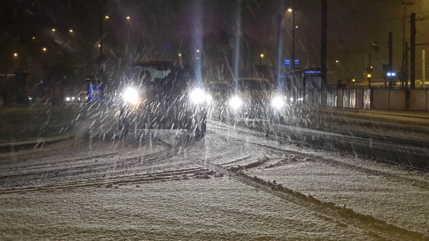 Ogromne korki w Małopolsce. Horror na zakopiance i A4 [WARUNKI NA DROGACH]