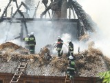Karczma płonęła jak pochodnia! Potężny pożar w Hucie Szklanej (zdjęcia)