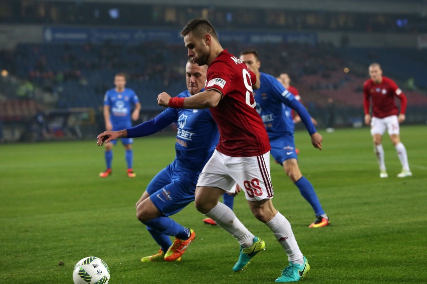 Wisła Kraków pokonała Bruk-Bet Termalikę Nieciecza 2:0