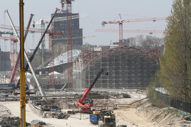 Budowa dworca Łódź Fabryczna wciąż trwa. Ma się zakończyć z końcem września, ale to termin nie do dotrzymania