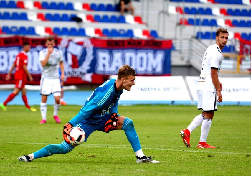 (ZDJĘCIA, WIDEO) 3 liga. Broń Radom przegrała ze wzmocnionymi rezerwami Legii Warszawa, ale plamy nie było! 