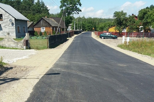 Nową drogę o długości 265 metrów wybudowano w Kociołkach. Jezdnia jest z betonu asfaltowego.