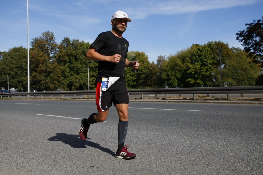 Uczestnicy Maratonu Warszawskiego 2018. Więcej zdjęć...