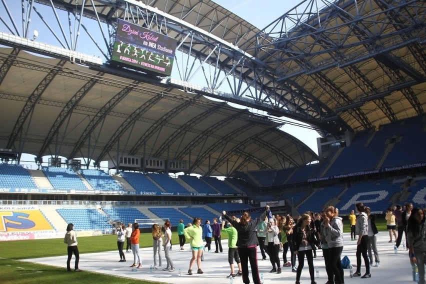 Dzień Kobiet na Inea Stadionie: Fitness z piłkarzami Lech