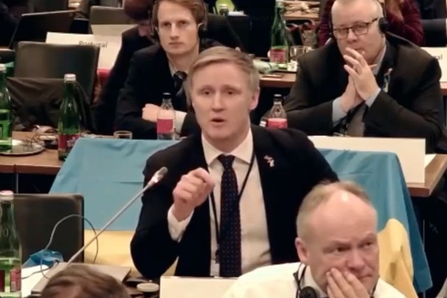 To hańba, że rosyjska delegacja jest tutaj, szczególnie, że składa się z osób, które są na liście sankcyjnej i głosowały za aneksją terytorium niepodległego państw – powiedział w czasie obrad Komisji Generalnej ds. Politycznych i Bezpieczeństwa OBWE łotewski delegat.