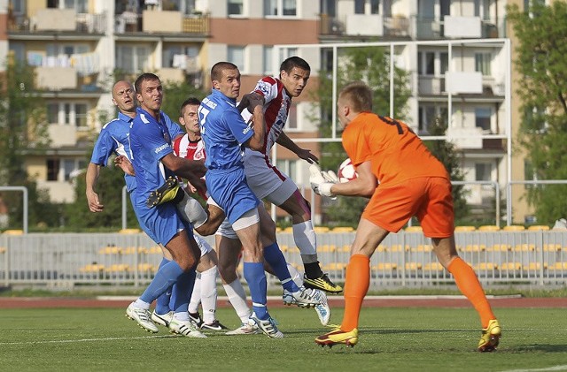 Resovia Rzeszów - Pogoń SiedlceResovia Rzeszów przegrała na własnym stadionie z Pogonią Siedlce 0:1.