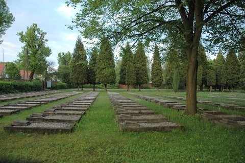 Cmentarze żołnierzy radzieckich W Żaganiu