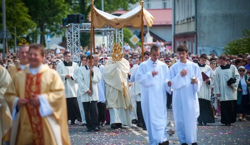 Boże Ciało w Koszalinie i Kołobrzegu. Ulicami miast przejdą procesje