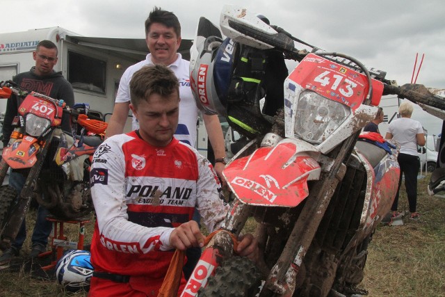 Maciej Giemza w Piekoszowa rywalizuje w mistrzostwach Europy w rajdach enduro.