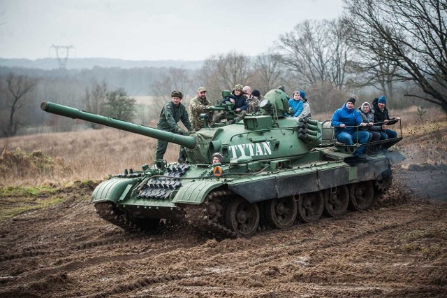 W ostatnich dniach w Malechowie odbywał się XII Zimowy Zlot Historycznych Pojazdów Wojskowych. Najwięcej atrakcji czekało na uczestników imprezy w sobotę.Zdjęcia znajdziesz również tutajZobacz także Zlot militarny w Darłowie