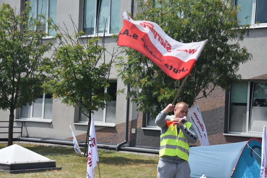 Protest "Sierpnia 80" pod siedzibą JSW trwa od 13 czerwca.