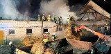 Pożar w miejscowości Przeździecko-Mroczki. Prawie 10 godzin z ogniem walczyło 11 jednostek strażaków
