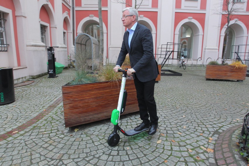 Od wtorku, 4 grudnia, można korzystać z elektrycznych...