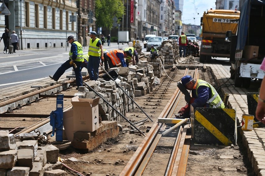 W pierwszej części torowcy zaplanowali wyminę rozjazdów przy...