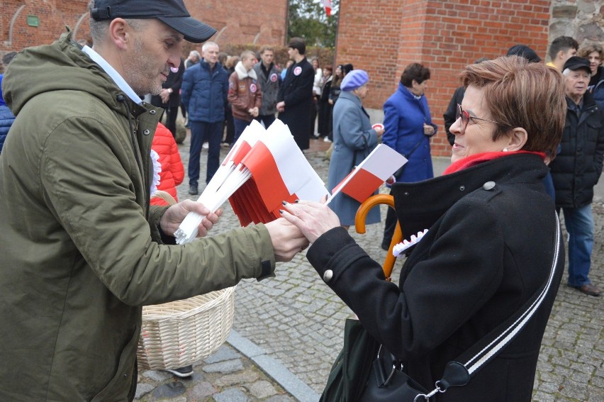 Biało-czerwone Kartuzy. Święto niepodległości na Kaszubach ZDJĘCIA