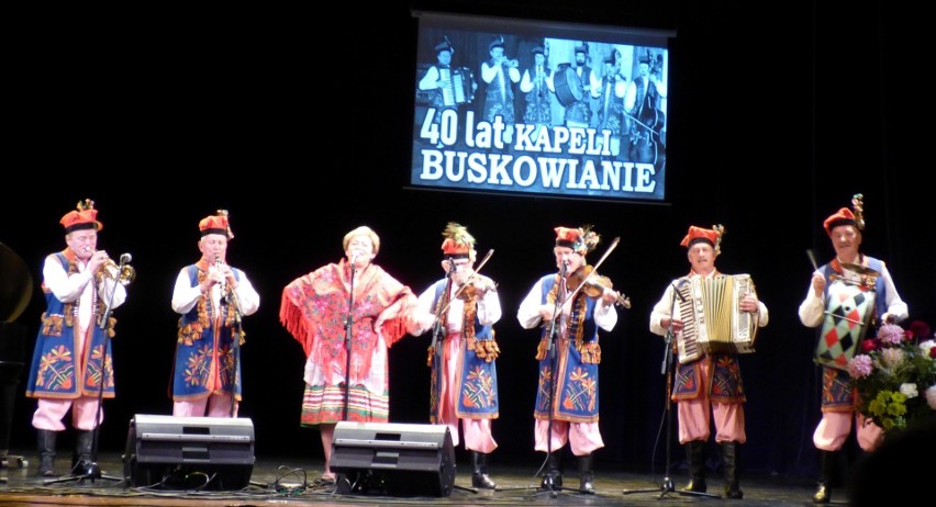 "200 lat!" dla Buskowian. Popularna buska kapela hucznie świętuje 40. urodziny [ZDJĘCIA]