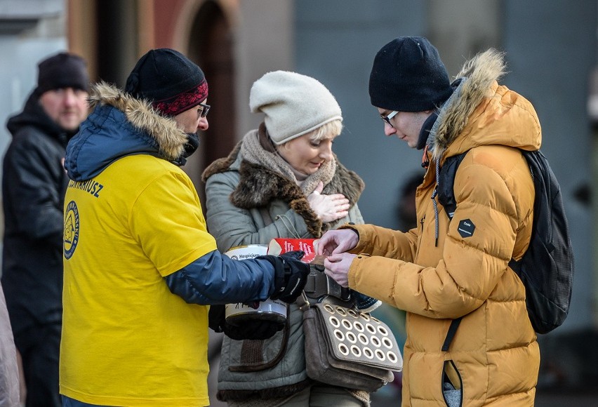 Cały Gdańsk wierzy, że dobro zwycięży! "Nikt nie chciał w tych chwilach być sam. Dlatego tak wszyscy lgnęli do siebie"