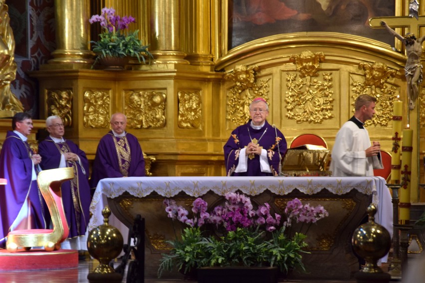 Mszę świętą odprawił biskup pomocniczy Andrzej Kaleta