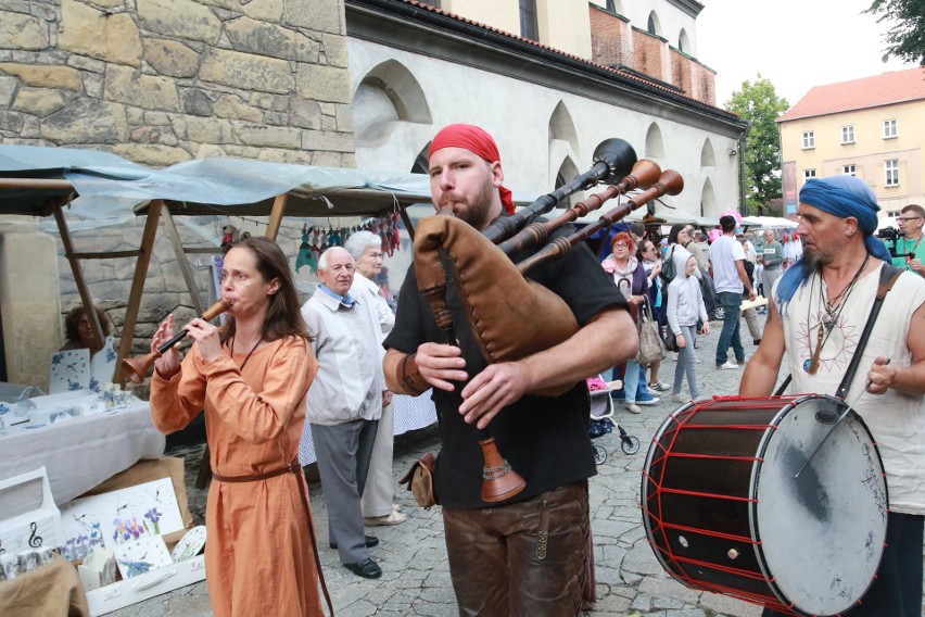 Nowy Sącz. Muzycy kontra artylerzyści [ZDJĘCIA, WIDEO]