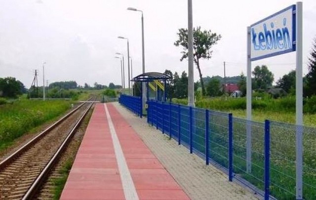 Tak mógłby wyglądać przystanek/peron kolejowy w Łebieniu, o który mieszkańcy i kolejni sołtysi walczyli od lat.