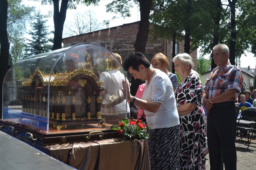 Światowe Dni Młodzieży: relikwie św. Teresy od Dzieciatka Jezus w Jaworznie [ZDJĘCIA]