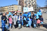 Happening „Przystanek autyzm”: happening Dzień Autyzmu na placu Biegańskiego w Częstochowie ZDJĘCIA