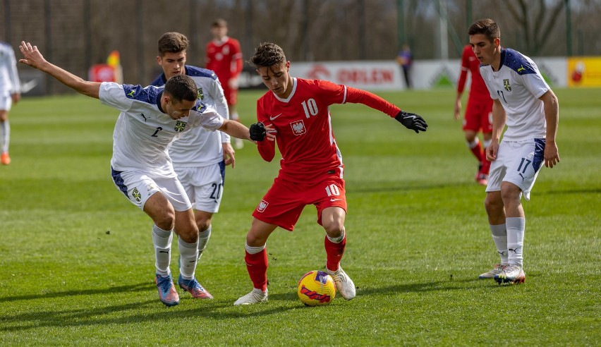 Mistrzostwa Europy u-19 2023. Kiedy odbędzie się turniej na Malcie? Z kim może zagrać młodzieżówka Marcina Brosza? Kiedy losowanie grup?