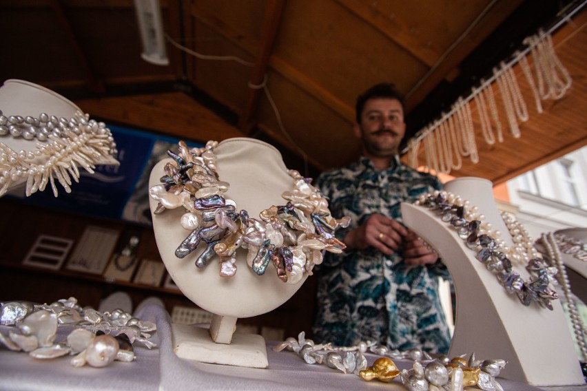 Firma pochodząca z Zamościa już 25 lat zajmuje się perłami....