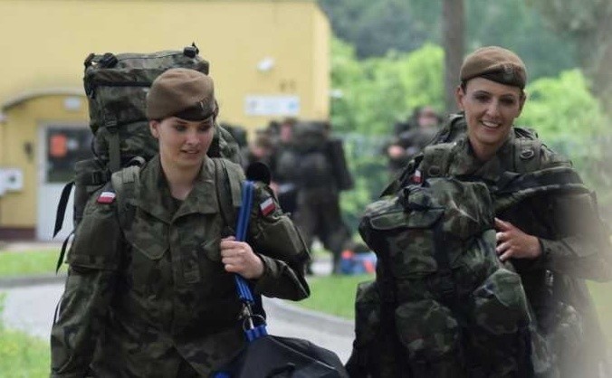 Żołnierze Obrony Terytorialnej złożyli przysięgę w Grójcu. Gratulowała im córka rotmistrza Pileckiego