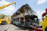 Wypadek autokaru Sindbada na autostradzie A4 pod Dreznem. Zginęło 11 osób, a 69 zostało rannych. Przed sądem w Opolu ruszył proces kierowcy