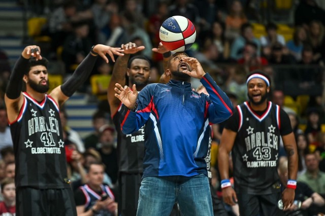 Harlem Globetrotters dali spektakularny show koszykówki w hali w Gdyni