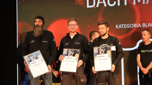 Drugi dzień Dach Forum w Targach Kielce już za nami. Oto zwycięzcy w konkursie Dach Masters w kategorii Blacharstwo. To najlepsi z najlepszych! Więcej na kolejnych zdjęciach