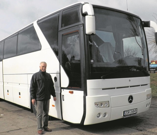 Pan Henryk wraz z kolegą przyjechali nowym autobusem aż z Belgii (1020 km).