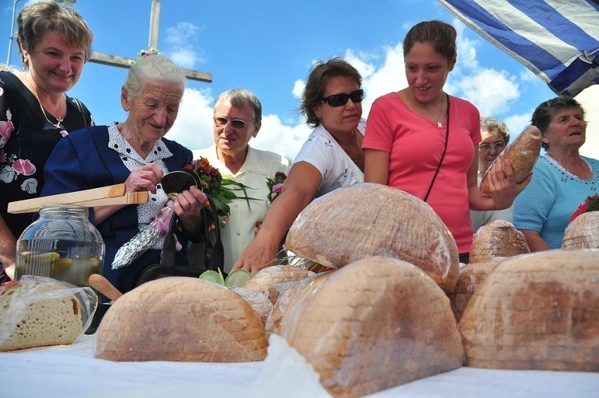 Święto Chleba na tarnobrzeskim osiedlu Mokrzyszów
