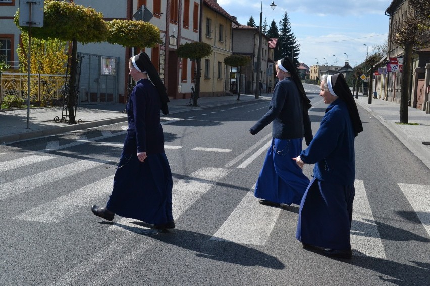 Wilamowskie śmiergusty 2014, czyli leją od samego rana