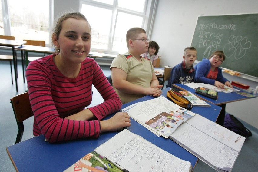 Niepełnosprawne dzieci z Mysłowic mają nową szkołę. Odwiedziliśmy ZSS po przeprowadzce [ZDJĘCIA]