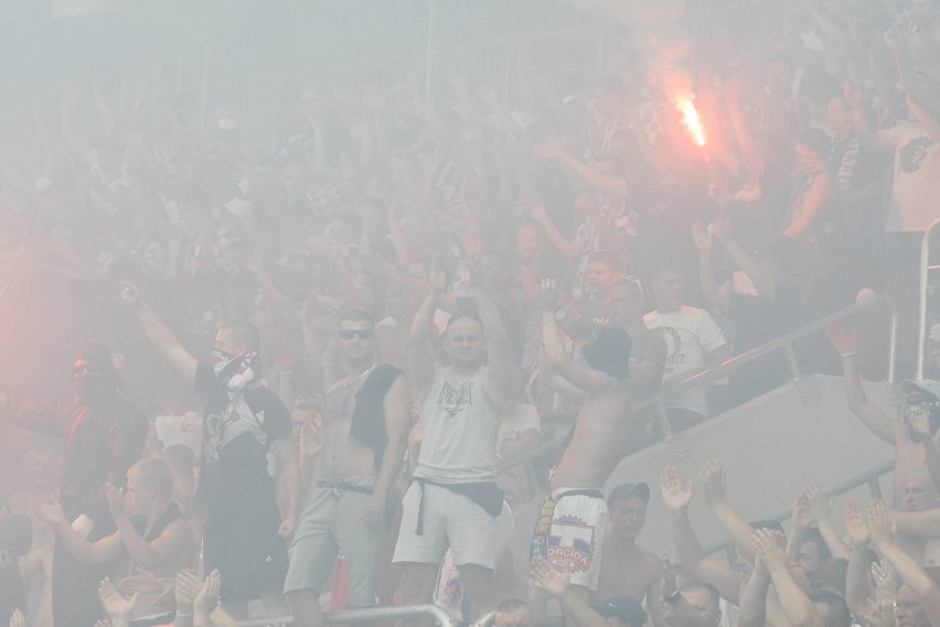 Nowa trybuna Torcida dla kibiców Górnika Zabrze otwarta...