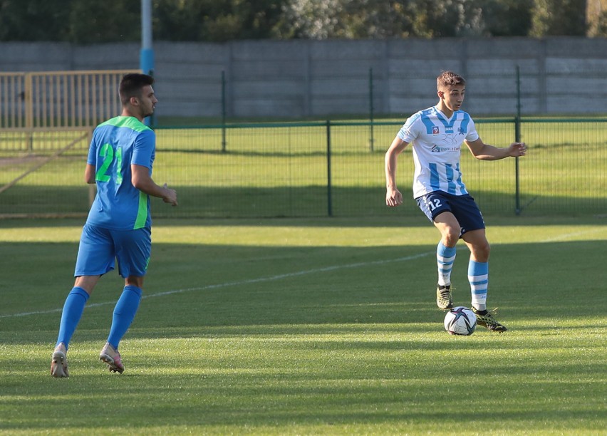 III liga piłkarska: Niespodzianka w Skolwinie. Wygrana Błękitnych. ZDJĘCIA