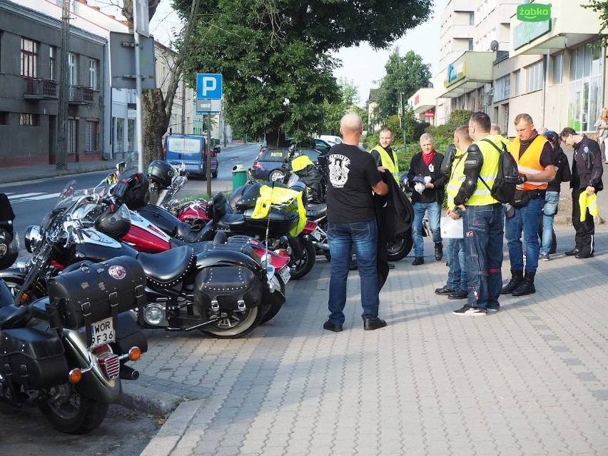 Rajd Grupy Motocykowej Stajnia „Prymasowskim Szlakiem Pamięci”. Zdjęcia
