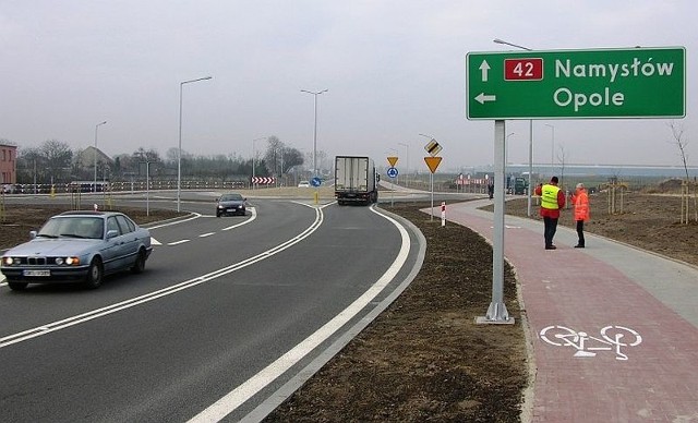 Budowa ronda była wspólnym przedsięwzięciem opolskiego oddziału GDDKiA oraz gminy Kluczbork.