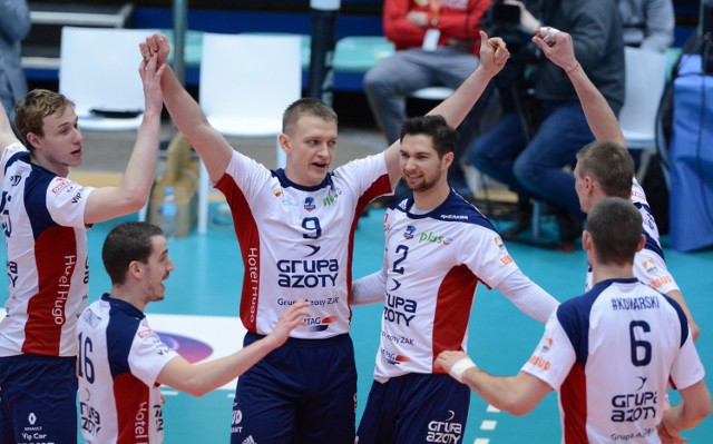 Zaksa Kędzierzyn-Koźle w półfinale Pucharu Polski pokonała 3:0 Trefl Gdańsk.