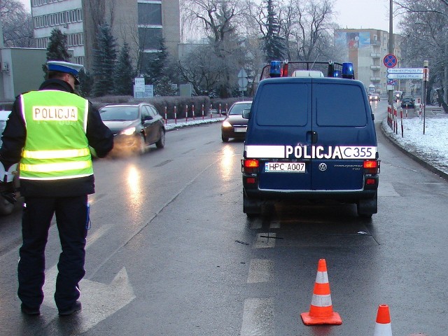 Teraz okoliczności i przyczyny tego zdarzenia będą wyjaśniać policjanci z komisariatu na toruńskim Śródmieściu pod nadzorem prokuratora.