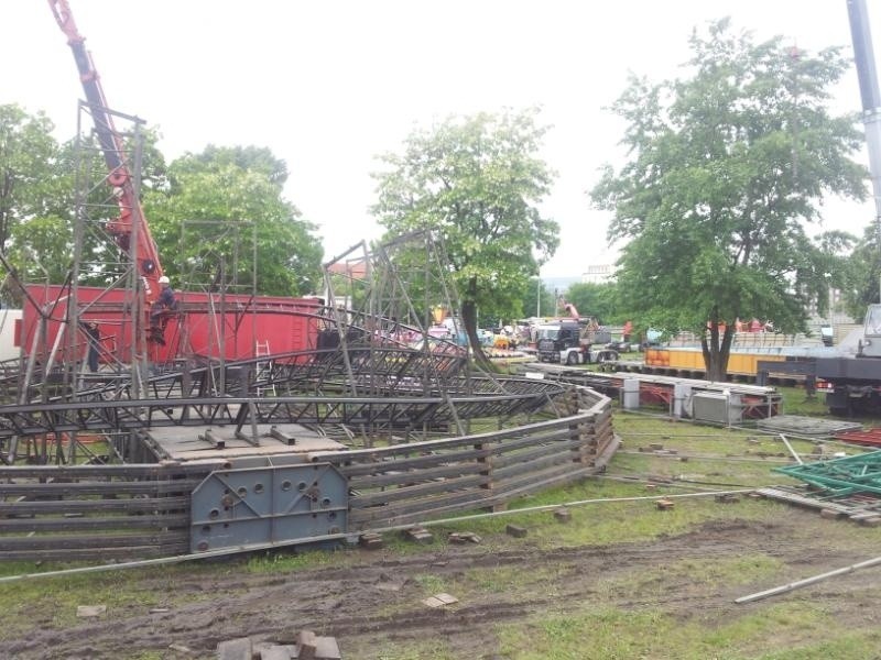 We Wrocławiu powstaje potężny lunapark. Znamy ceny biletów (ZDJĘCIA)