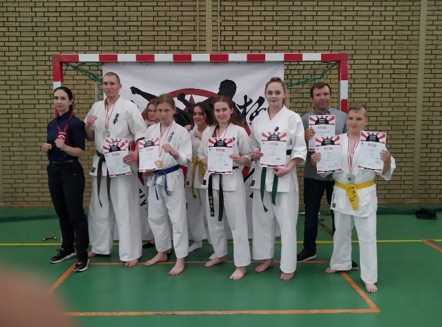 Na Mistrzostwach Polski Centralnej Karate Kyokushin – Wieruszów  Golubsko-Dobrzyńskiego Klubu Karate Kyokushin reprezentowało pięciu zawodników. Zdobyli aż trzy medale