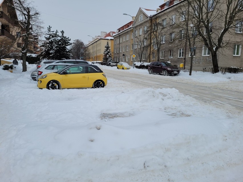 Tak było na białostockich ulicach i parkingach w pierwszej...