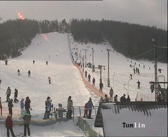 W Tumlinie obie trasy są oblegane przez narciarzy
