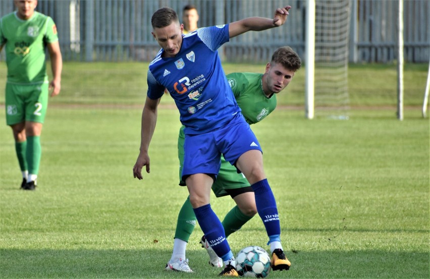 Derby powiatu oświęcimskiego keeza IV ligi piłkarskiej w...