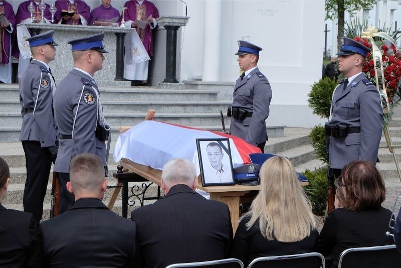 Pogrzeb tragicznie zmarłych policjantów CBŚ (zdjęcia, wideo)